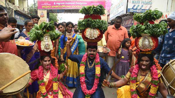 Ashadha masa bonalu begins at golconda in Hyderabad
