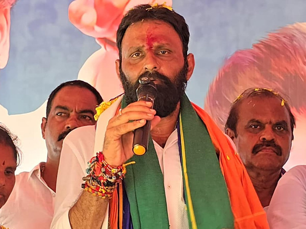 Guidvada Police registered case against Kodali nani with three sections