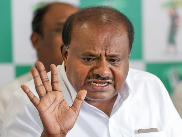 Union Minister Kumaraswamy will review Vizag Steel Plant on July 11