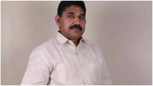 another setback to ysrcp in pithapuram as former mla dorababu talks to join janasena
