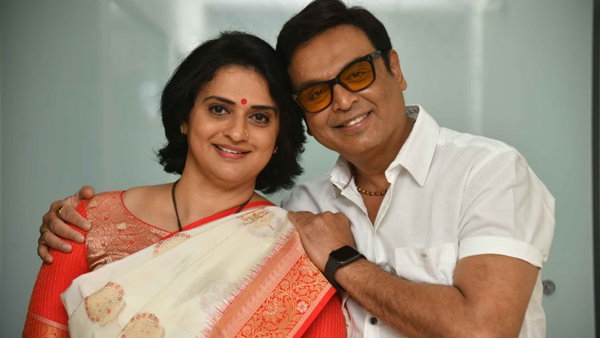 senior actor naresh comments on pavitra lokesh