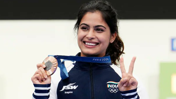 Manu Bhaker and Sarabjot Singh qualify for the Bronze Medal in the 10m Air Pistol Mixed Round