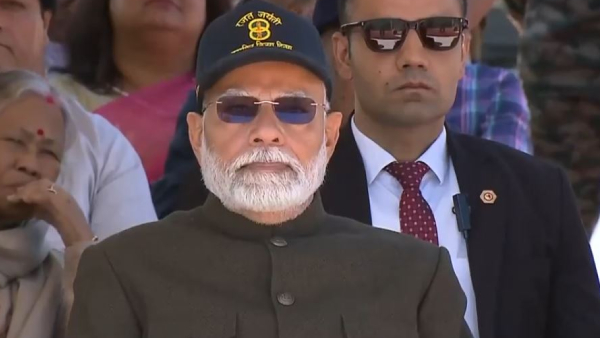 25th Kargil Vijay Diwas PM Modi visits Ladakh and pays tribute to the Kargil War heroes 25th Kargil Vijay Diwas PM Modi visits Ladakh and pays tribute to the Kargil War heroes