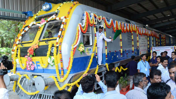 Railways made changes Four Express trains timings details here