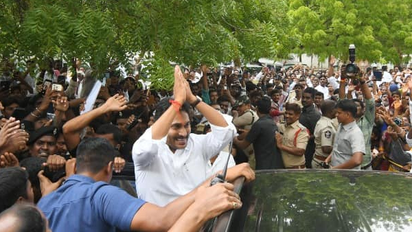 ys jagan going to vinukonda tomorrow to console rasheed family who has merdered by TDP activist