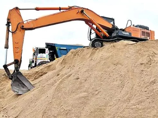 Former YSRCP s MLA TJR Sudhakar Babu slams Chandrababu Naidu on Free sand Policy