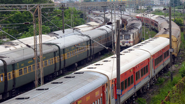 18 special trains will run from secunderabad to visakhapatanm