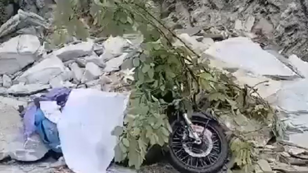 Two tourists from Hyderabad died in Uttarakhand due to a landslide