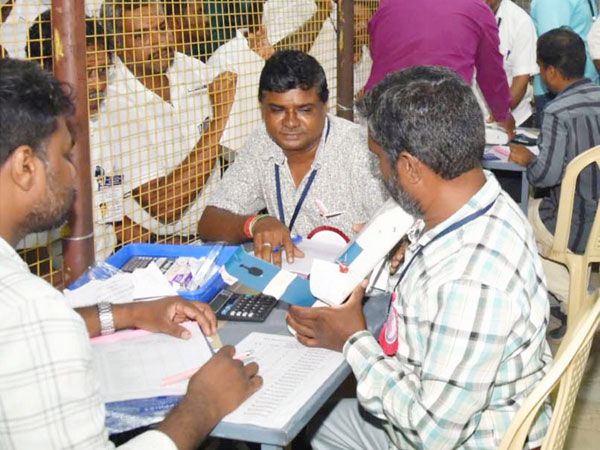 india bloc parties lead in 11 of the 13 assembly bypoll seats india bloc parties lead in 11 of the 13 assembly bypoll seats
