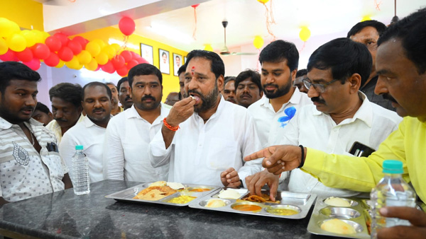 Anna canteens have started in CM Chandrababu Naidu s home district Chittoor