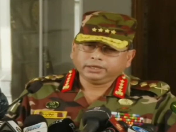 Bangladesh Army Chief addressed nation hint at new government by today