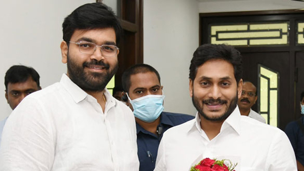 TDP leaders blocked YCP MLC Bharat meeting in Kuppam