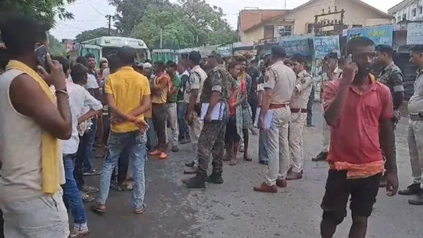 7 people died and several were injured in a stampede at Baba Siddhanth Temple in Bihar
