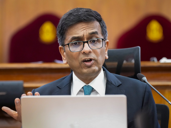 The Supreme Court has taken a suo motu cognizance of the Kolkata s RG Kar Hospital incident The Supreme Court has taken a suo motu cognizance of the Kolkata s RG Kar Hospital incident