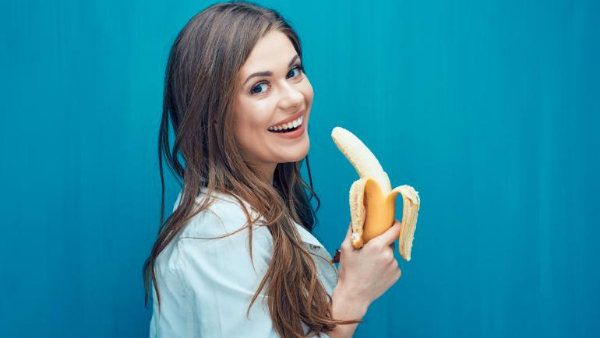 Benefits of eating banana at night