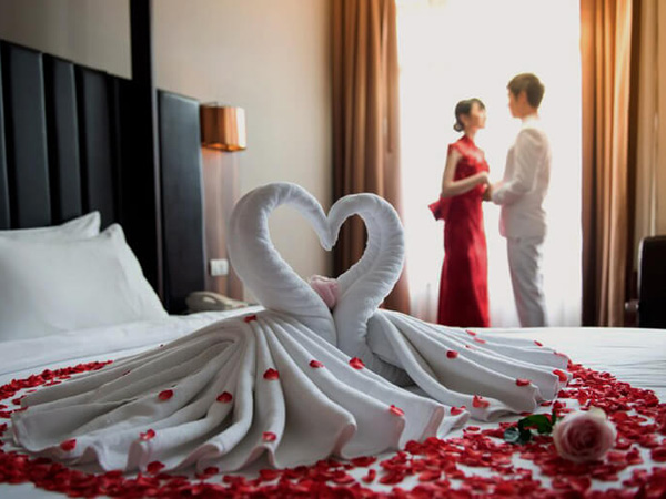 A new groom who tells his wife that he is not a man during the first night time