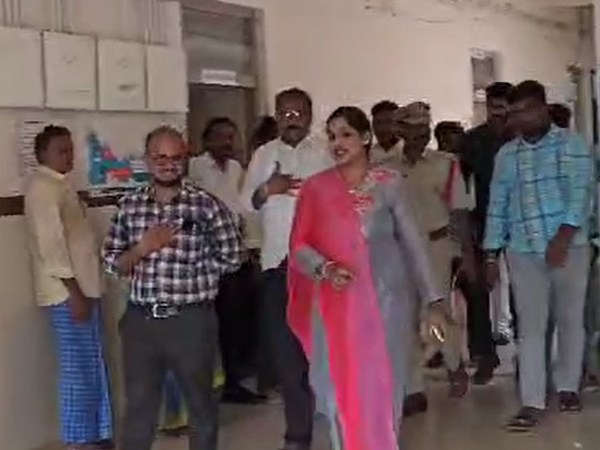 who is mla in darsi tdp lost candidate gottipati Lakshmi Hungama in government hospital