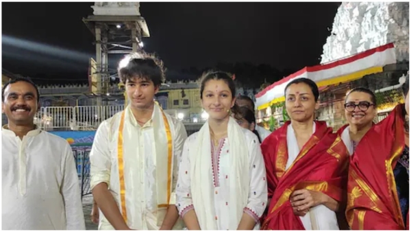 Tirumala Superstar Mahesh Babu s family in the presence of Srivari Tirumala Superstar Mahesh Babu s family in the presence of Srivari