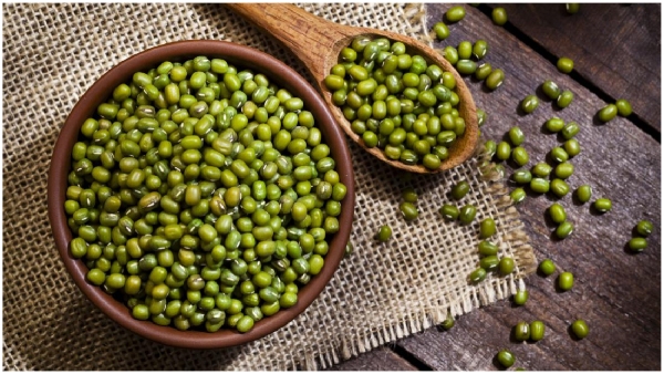 Are you eating moong dal know the health benefits here is full details