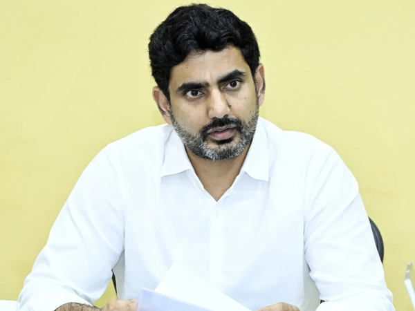 ap minister nara Lokesh apologies to communist leaders for preventive arrests on Chandrababu tour