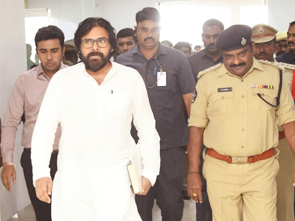 Pawan Kalyan will hold Janavani program in Kakinada from today