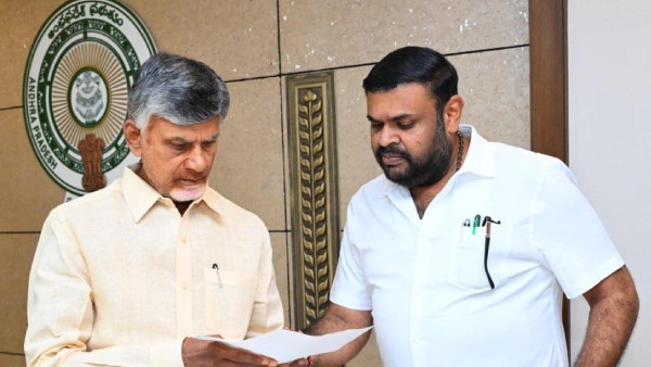 TDP MLA Bojjala Sudhir Reddy s followers who gave a warning to the media TDP MLA Bojjala Sudhir Reddy s followers who gave a warning to the media