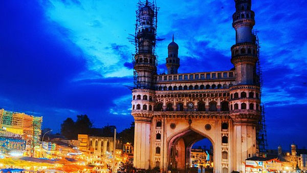 Hydra demolishes illegal structures in Rayadurgam