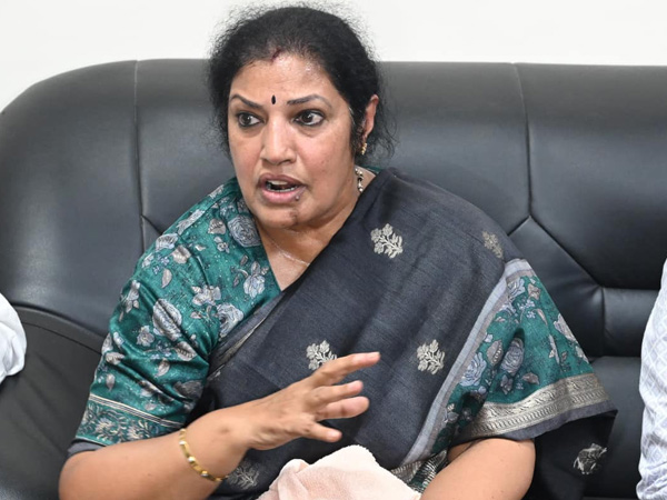 AP BJP Chief Purandeswari discussions with party high command over Nominated posts