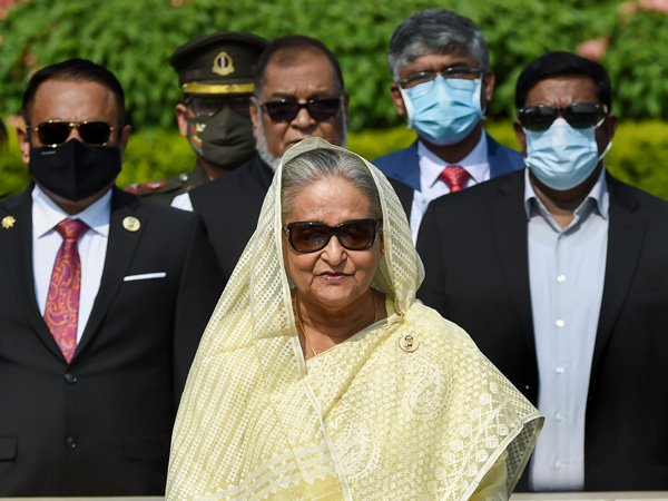 The C-130J transport of the Bangladesh Air Force took off from the Hindon air base