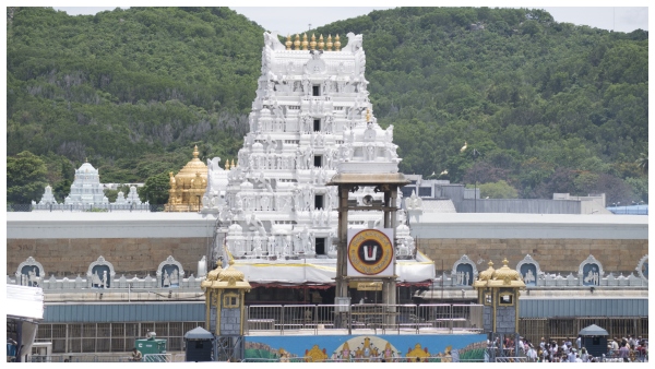 TTDT EO inspected the four mada streets of Srivari temple