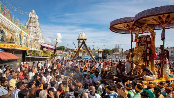 Srivari Brahmotsavalu 2024 TTD AEO Venkaiah Chowdhary hold review meeting on arrangements