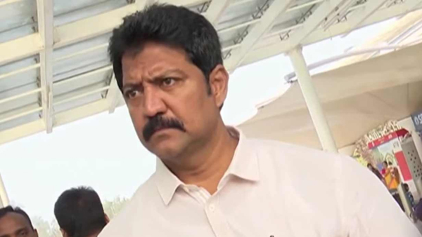 Where is vallabhaneni vamsi Special Police teams searches continues to arrest Vamsi Where is vallabhaneni vamsi Special Police teams searches continues to arrest Vamsi