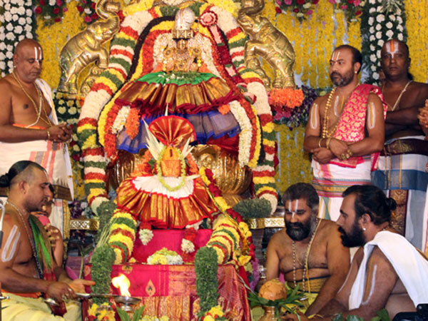 Good news for devotees Gifts tickets on the occasion of Varalakshmi Vrat on 16th of this month