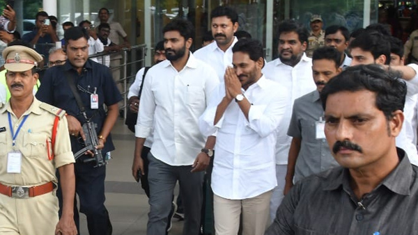 ys jagan approaches high court to restore old security cover
