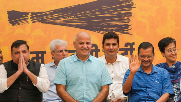 AAP called legislative party to meet to elect new CM of Delhi at 12 noon today AAP called legislative party to meet to elect new CM of Delhi at 12 noon today