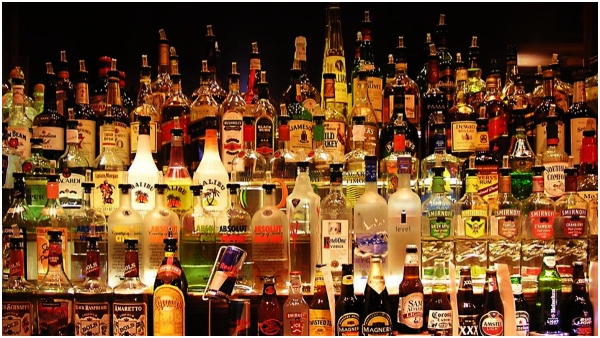 The ministerial sub-committee is negotiating with Chandrababu Babu on the new liquor policy The ministerial sub-committee is negotiating with Chandrababu Babu on the new liquor policy
