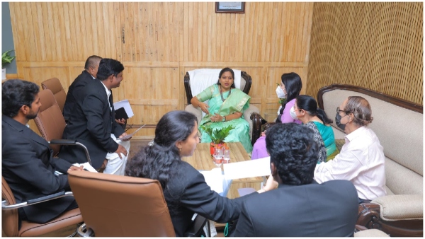 Kadambari jatwani shocker to ap government request to withdraw case against her to file another