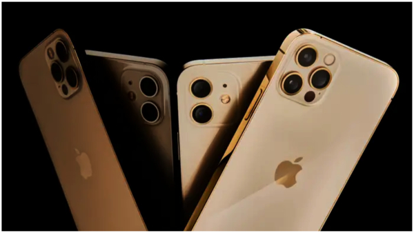 IPhones worth Rs 12 Crores were taken away by Kiladis in the middle of the road IPhones worth Rs 12 Crores were taken away by Kiladis in the middle of the road