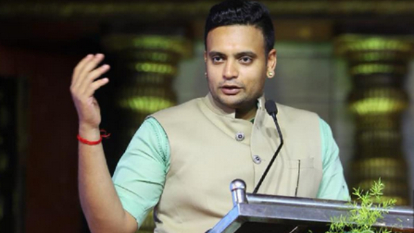 Mysuru royalist Yaduvir Odayar opposes CM Siddaramaiah s decisions