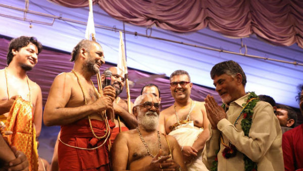 Tridandi Srimannarayana Chinnajiyar Swamy who said Chandrababu is working like a young man