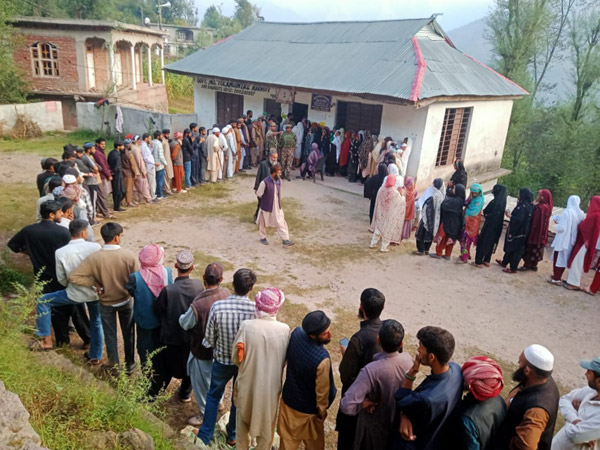 JK Assembly polls 2024 2nd Phase Polling turnout recorded till 9 am as 10 22 percentage