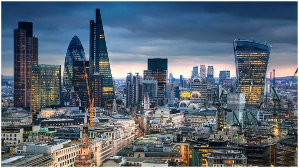 Real Estate Crashed in London City Luxury home sales fall to record lows