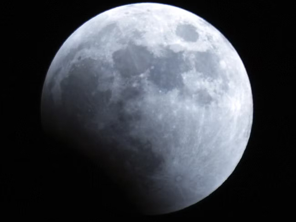 Lunar eclipse will give unexpected wealth to these zodiac signs from tomorrow