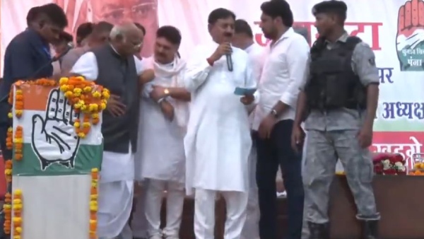 I am not going to die I will stay alive till PM Modi is removed from power says Mallikarjun Kharge