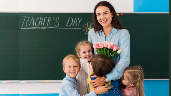 Teachers day 2020 Salute to all the teachers who make the students well in the path of sarvepalli radhakrishnan