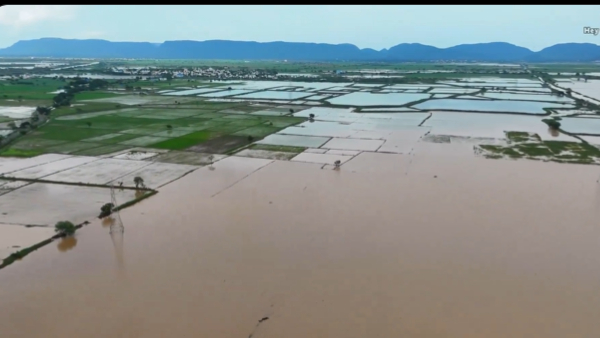 Latest alerts for Vijayawada flood areas while Budameru flow increases again Latest alerts for Vijayawada flood areas while Budameru flow increases again