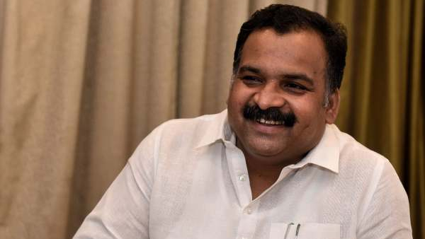 congress mp manickam tagore urge nirmala sitharaman to restore small notes in rural india