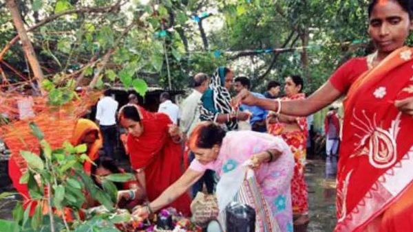 It is very good to donate these things on Somavati Amavasya tomorrow