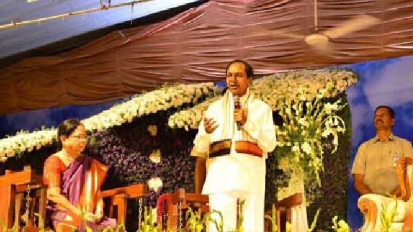 KCR Perfoms Maha Yagam at his Farm House in Erravalli KCR Perfoms Maha Yagam at his Farm House in Erravalli