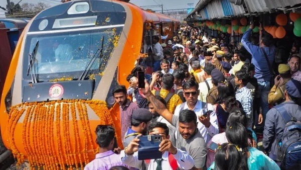 Vande Bharat Metro trains coming soon super features first train in gujarat